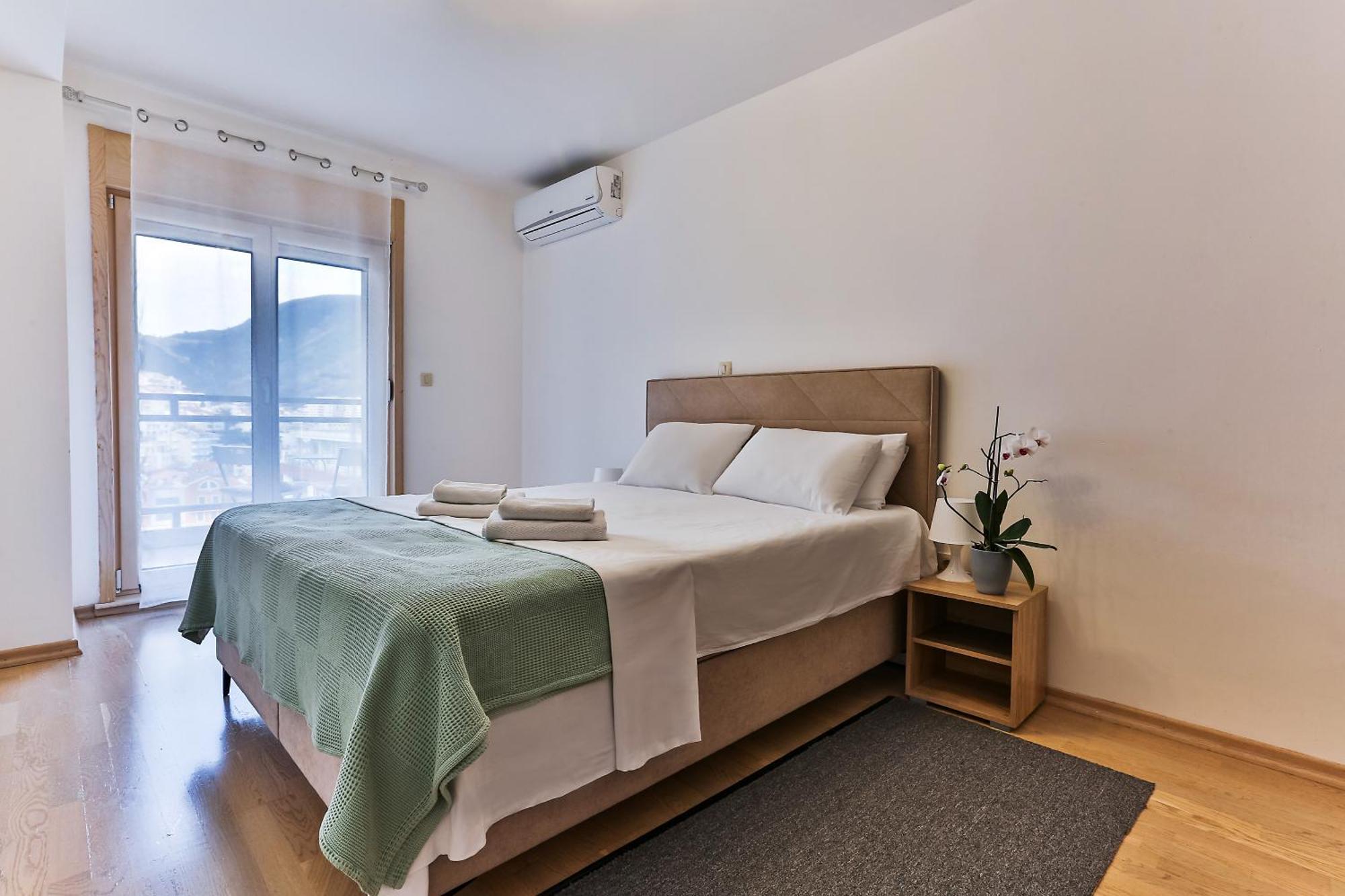 Luxury Fontana Apartments Будва Екстер'єр фото