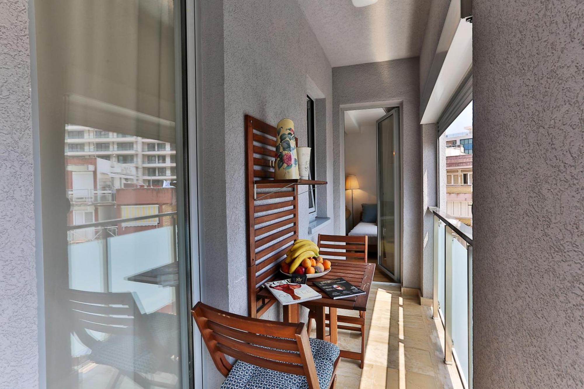 Luxury Fontana Apartments Будва Екстер'єр фото