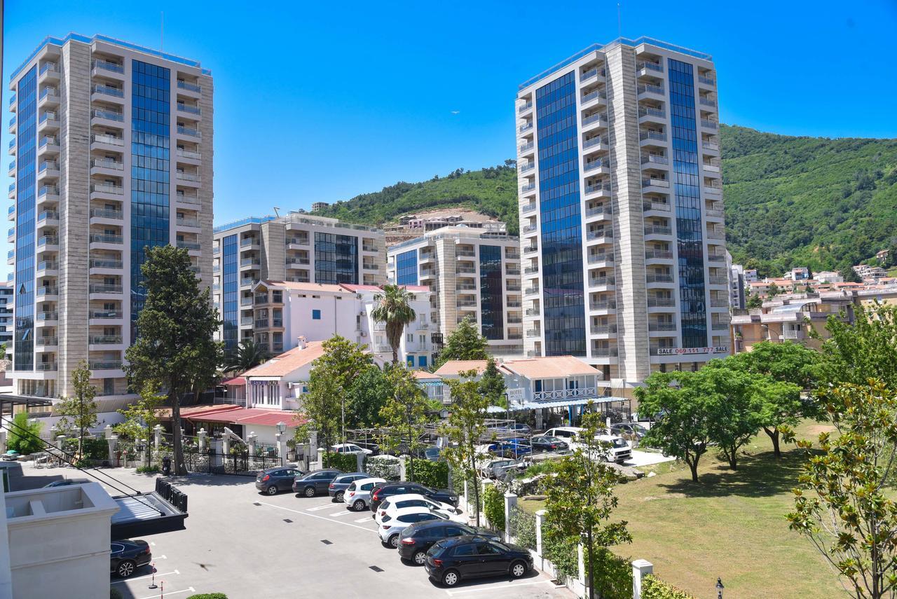 Luxury Fontana Apartments Будва Екстер'єр фото